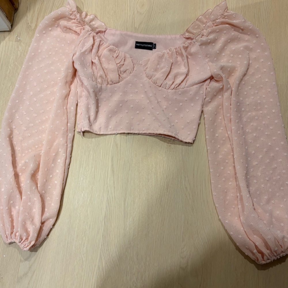 PrettyLittleThing Blush Textured Crop Top
